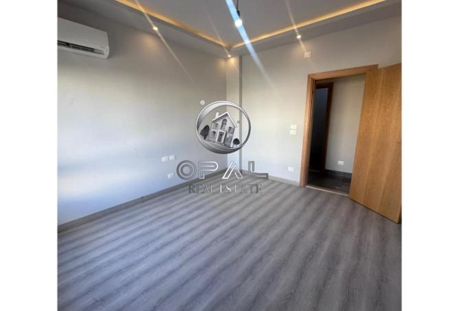 8702770 - Property Image 3