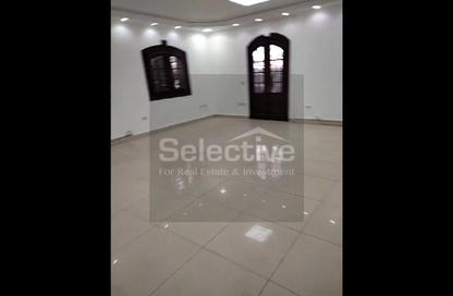 Apartment - 5 Bedrooms - 3 Bathrooms for sale in Street70 - District 2 - The 5th Settlement - New Cairo City - Cairo