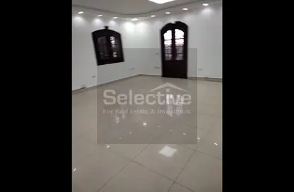 Apartment - 5 Bedrooms - 3 Bathrooms for sale in Street70 - District 2 - The 5th Settlement - New Cairo City - Cairo