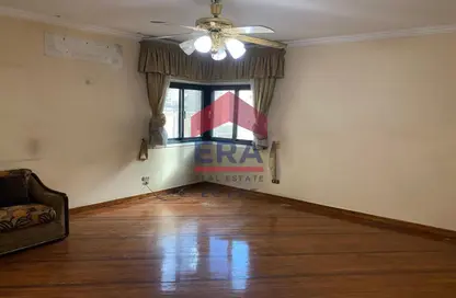 Apartment - 3 Bedrooms - 2 Bathrooms for sale in Al Tayaran St. - Rabaa Al Adaweyah - Nasr City - Cairo