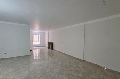 Apartment - 3 - 2 for sale in Smouha - Hay Sharq - Alexandria
