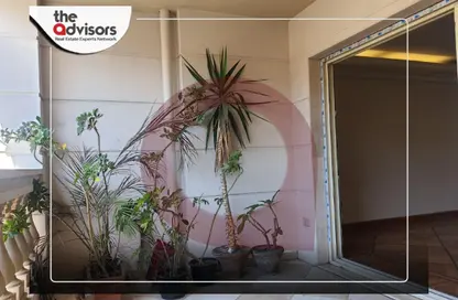 شقة - 3 غرف نوم - 2 حمامات للايجار في شارع محمد فوزي معاذ - سموحة - حي شرق - الاسكندرية