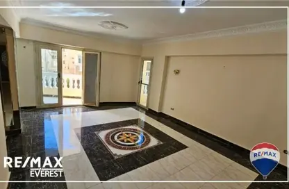 Apartment - 2 Bedrooms - 1 Bathroom for sale in 7th District - Sheikh Zayed City - Giza