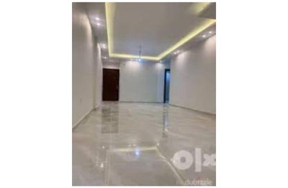 Apartment - 3 Bedrooms - 2 Bathrooms for rent in Al Mansoura - Al Daqahlya
