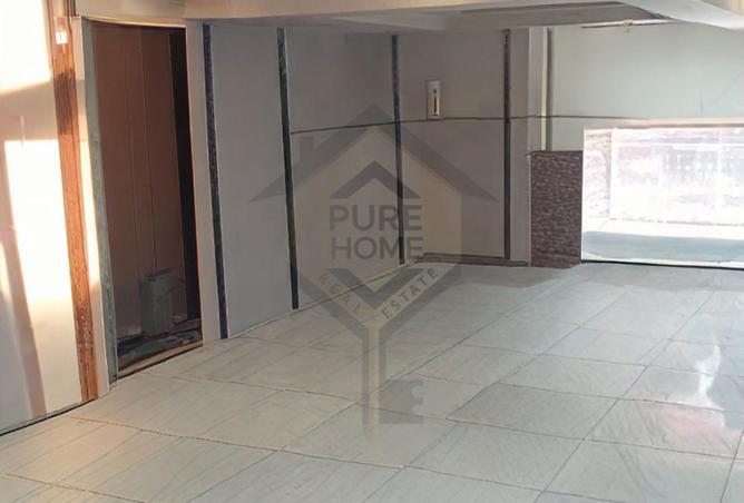 74309305 - Property Image 2