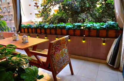 شقة - 3 غرف نوم - 2 حمامات للبيع في شارع شهاب - المهندسين - الجيزة