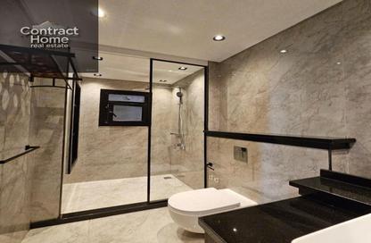 Apartment - 2 Bedrooms - 2 Bathrooms for rent in The Residences - New Cairo City - Cairo