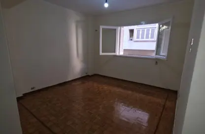 شقة - 2 غرف نوم - 1 حمام للايجار في شارع طه حسين - الزمالك - القاهرة