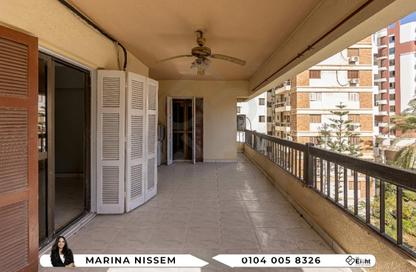 Apartment - 3 Bedrooms - 2 Bathrooms for sale in Corniche Al Maamoura - Al Maamoura - Hay Than El Montazah - Alexandria