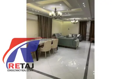 Apartment - 3 Bedrooms - 3 Bathrooms for rent in Moez Al Dawla St. - 6th Zone - Nasr City - Cairo