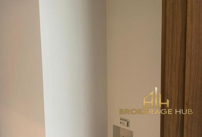 8645600 - Property Image 3