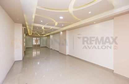 Apartment - 3 Bedrooms - 2 Bathrooms for sale in Abou Quer Road Gamal Abdel Nasser Road - Janaklees - Hay Sharq - Alexandria Apartment - 3 Bedrooms - 2 Bathrooms for sale in Abou Quer Road Gamal Abdel Nasser Road - Janaklees - Hay Sharq - Alexandria