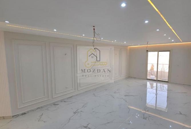 99812120 - Property Image 3