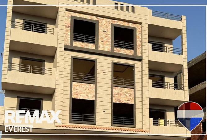 8710240 - Property Image 3