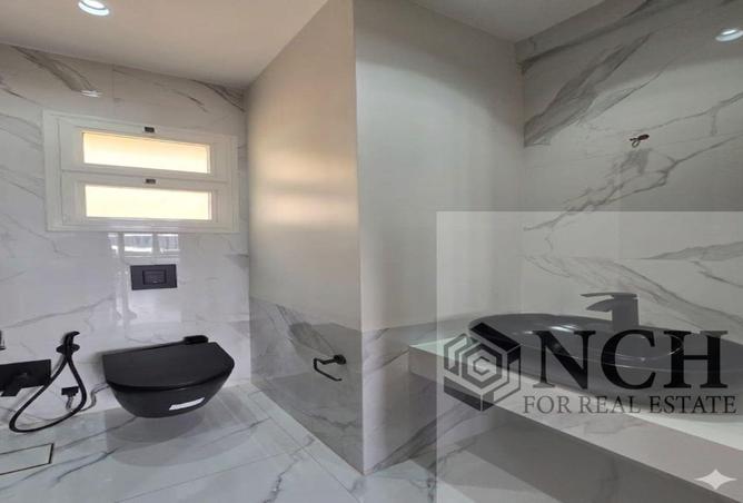 74047828 - Property Image 2