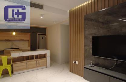 Apartment - 2 Bedrooms - 1 Bathroom for rent in Palm Hills Village Gate - South Investors Area - New Cairo City - Cairo