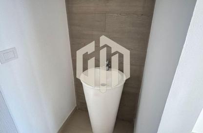 Office Space - 1 Bedroom - 1 Bathroom for rent in Hyde Park Central - The 6th Settlement - New Cairo City - Cairo