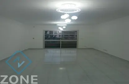 شقة - 3 غرف نوم - 2 حمامات للايجار في B6 - مدينتي - القاهرة