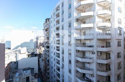 شقة - 4 غرف نوم - 3 حمامات للبيع في كفر عبده - رشدي - حي شرق - الاسكندرية