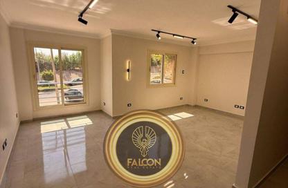 Apartment - 2 Bedrooms - 2 Bathrooms for sale in Taj City - 5th Settlement Compounds - The 5th Settlement - New Cairo City - Cairo