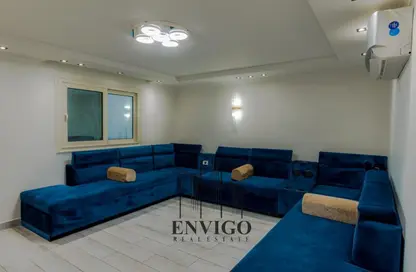 شقة - 4 غرف نوم - 3 حمامات للبيع في شارع عباس العقاد - المنطقة الأولى - مدينة نصر - القاهرة