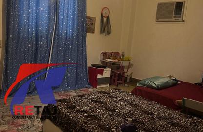 Apartment - 2 Bedrooms - 2 Bathrooms for sale in Dr Hassan Al Sherif St. - 8th Zone - Nasr City - Cairo