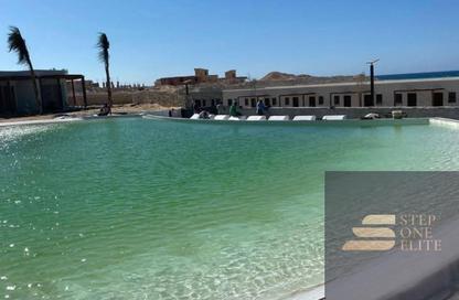 Chalet - 2 Bedrooms - 2 Bathrooms for sale in Hacienda West - Ras Al Hekma - North Coast
