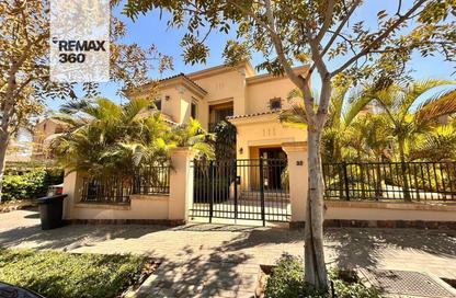 Villa - 4 - 4 for rent in Reyna - Uptown Cairo - Mokattam - Cairo