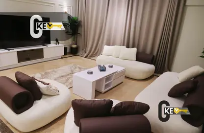 فيلا - 4 غرف نوم - 3 حمامات للايجار في پريڤادو - مدينتي - القاهرة