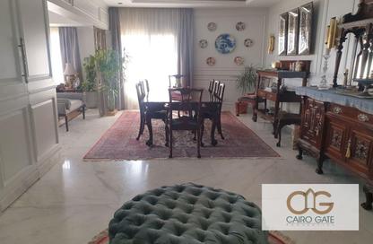 شقة - 3 غرف نوم - 4 حمامات للبيع في شارع الجزيره - الزمالك - القاهرة
