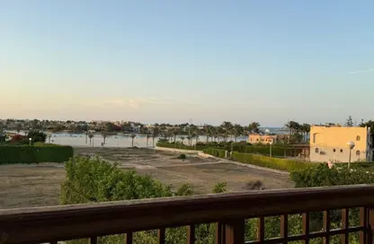 فيلا - 4 غرف نوم - 2 حمامات للبيع في مارينا 5 - مارينا - العلمين - الساحل الشمالي