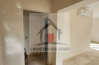 شقة - 3 غرف نوم - 3 حمامات للايجار في أو ويست - كمبوندات 6 أكتوبر - مدينة 6 أكتوبر - الجيزة