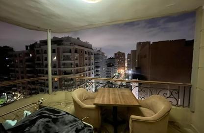 Apartment - 3 Bedrooms - 2 Bathrooms for sale in Mohamed Korayem St. - 6th Zone - Nasr City - Cairo