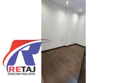 Apartment - 3 Bedrooms - 2 Bathrooms for sale in South Lotus - El Lotus - New Cairo City - Cairo