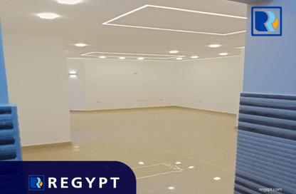 Office Space - Studio - 2 Bathrooms for sale in Zahraa Al Maadi St. - Degla - Hay El Maadi - Cairo
