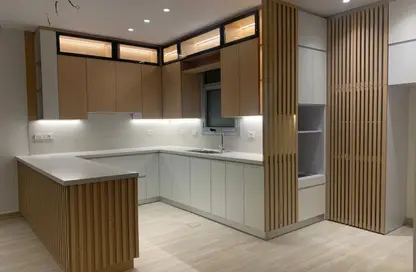 شقة - 2 غرف نوم - 2 حمامات للايجار في كمبوند فيلدج جاردن القطامية - كمبوندات التجمع الخامس - التجمع الخامس - مدينة القاهرة الجديدة - القاهرة