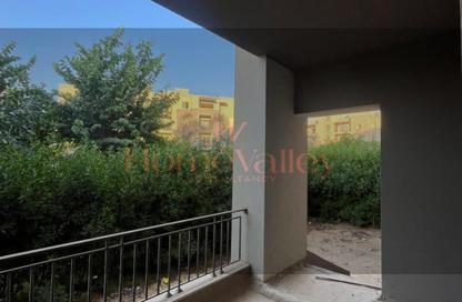 Apartment - 2 Bedrooms - 2 Bathrooms for sale in October Plaza - 6 October Compounds - 6 October City - Giza