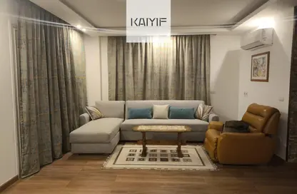 Apartment - 4 Bedrooms - 2 Bathrooms for rent in Stone Residence - 5th Settlement Compounds - The 5th Settlement - New Cairo City - Cairo