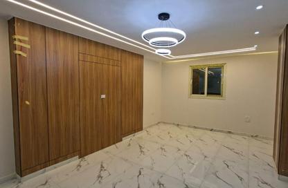 Apartment - 2 Bedrooms - 1 Bathroom for sale in Gate 4 - Mena - Hadayek El Ahram - Giza