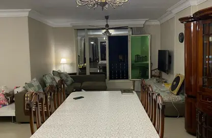 Apartment - 4 Bedrooms - 2 Bathrooms for sale in Al Tayaran St. - El Tawfik City - Nasr City - Cairo