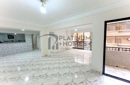 Apartment - 2 Bedrooms - 1 Bathroom for sale in Miami - Hay Awal El Montazah - Alexandria