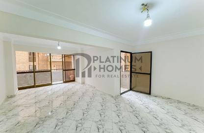 Apartment - 2 Bedrooms - 1 Bathroom for sale in Miami - Hay Awal El Montazah - Alexandria