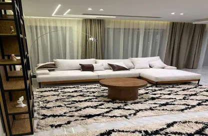 شقة - 3 غرف نوم - 3 حمامات للايجار في ايستاون - كمبوندات التجمع الخامس - التجمع الخامس - مدينة القاهرة الجديدة - القاهرة