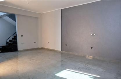 Duplex - 4 Bedrooms - 3 Bathrooms for rent in El Yasmeen 8 - El Yasmeen - New Cairo City - Cairo