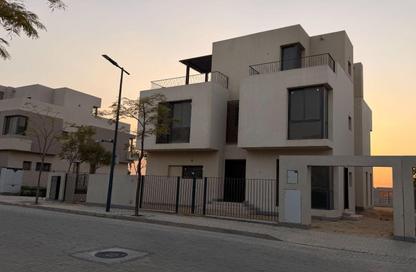 Villa - 3 Bedrooms - 4 Bathrooms for sale in Sodic East - 6th District - New Heliopolis - Cairo