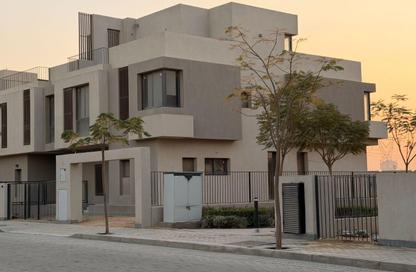 Villa - 3 Bedrooms - 4 Bathrooms for sale in Sodic East - 6th District - New Heliopolis - Cairo