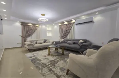 شقة - 3 غرف نوم - 2 حمامات للايجار في شارع عباس العقاد - المنطقة الأولى - مدينة نصر - القاهرة