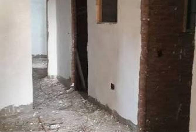 Partially finished apartment (3/4 finished) for sa