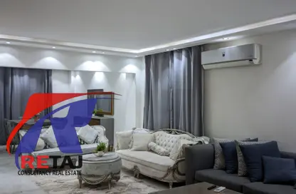 Apartment - 3 Bedrooms - 2 Bathrooms for rent in Al Nasr Road - 1st Zone - Nasr City - Cairo