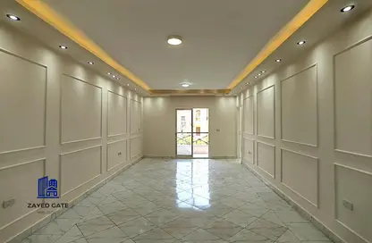 Apartment - 3 Bedrooms - 2 Bathrooms for rent in Hadayek Al Mohandessin - 4th District - Sheikh Zayed City - Giza